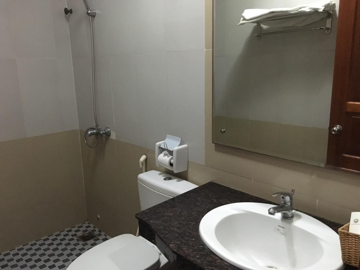 Vuong Hoan 2 Hotel Vinh Exterior photo